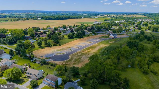 GROVE LN, Myerstown, PA 17067