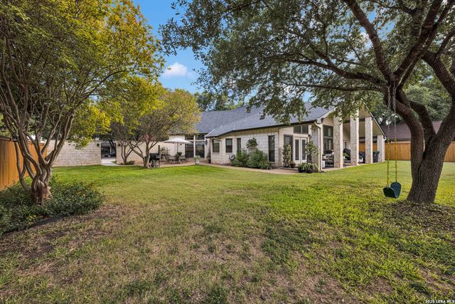 105 Village Path, Castroville, TX 78009