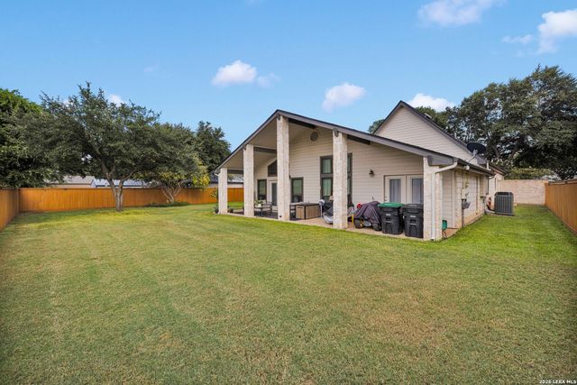 105 Village Path, Castroville, TX 78009