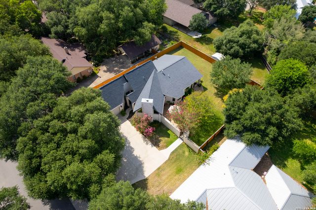 105 Village Path, Castroville, TX 78009