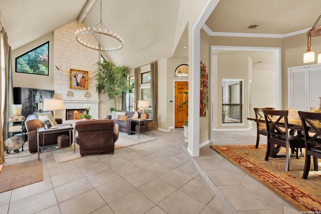 105 Village Path, Castroville, TX 78009