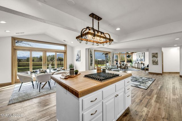 1097 Meadowlark Circle, Gardnerville, NV 89460