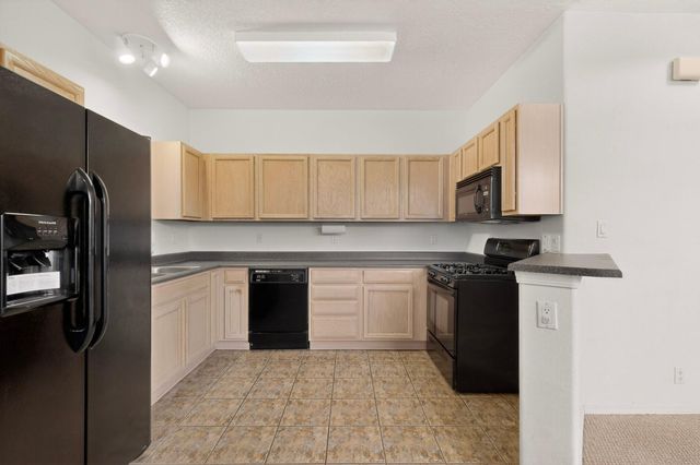 4627 Holiday Breeze Place NE, Albuquerque, NM 87111