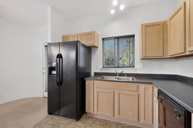 4627 Holiday Breeze Place NE, Albuquerque, NM 87111