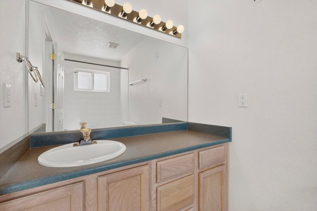4627 Holiday Breeze Place NE, Albuquerque, NM 87111