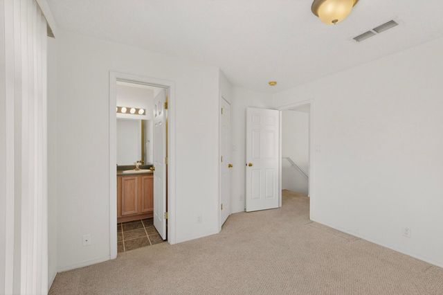 4627 Holiday Breeze Place NE, Albuquerque, NM 87111