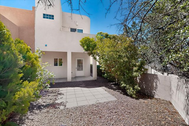 4627 Holiday Breeze Place NE, Albuquerque, NM 87111