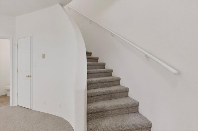 4627 Holiday Breeze Place NE, Albuquerque, NM 87111
