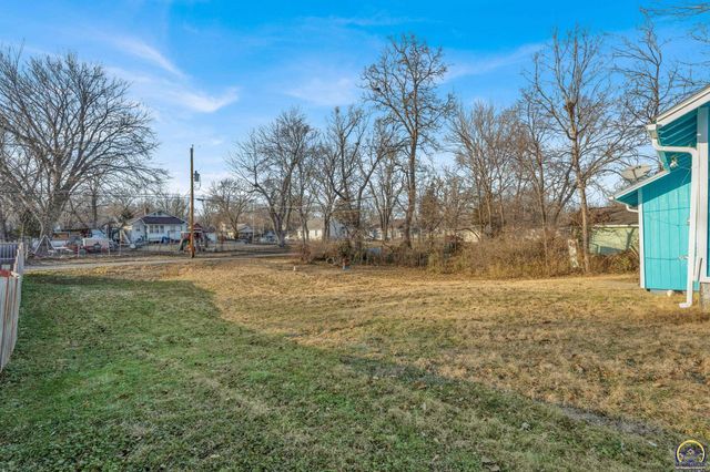 2721 SE Colorado AVE, Topeka, KS 66605