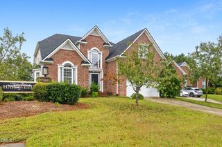 1 Thorn Brook Court, Durham, NC 27703