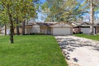 75 Fallshire Drive, The Woodlands, TX 77381