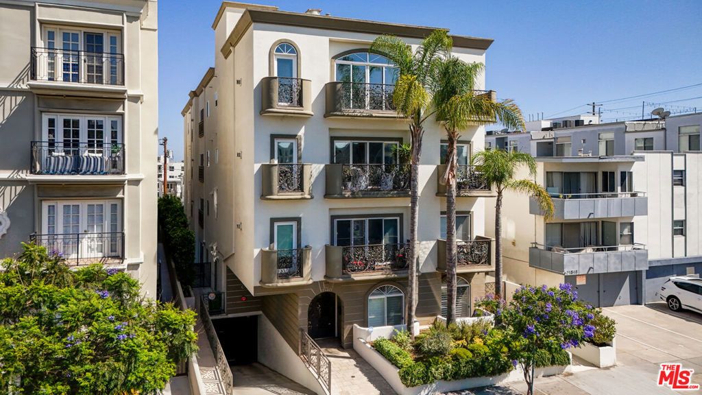 11840 Dorothy Street 302, Los Angeles, CA 90049 — photo 3