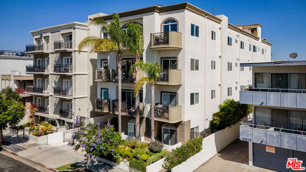 11840 Dorothy Street 302, Los Angeles, CA 90049 — photo 4