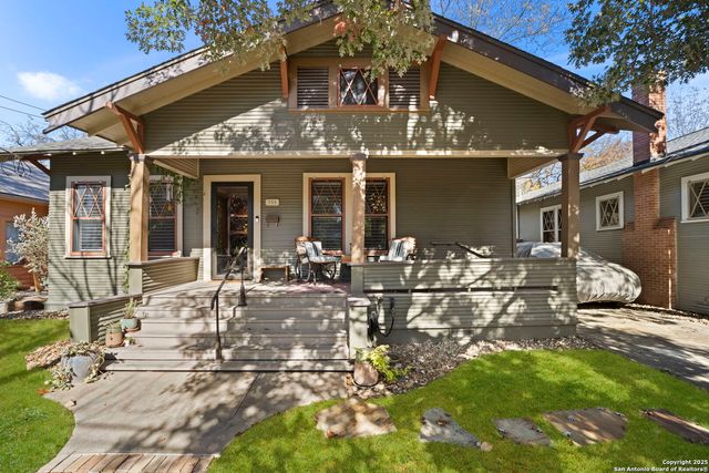 725 E Woodlawn Avenue, San Antonio, TX 78212