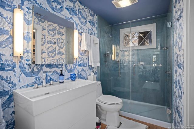 725 E Woodlawn Avenue, San Antonio, TX 78212