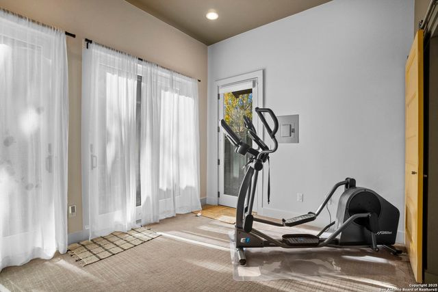 725 E Woodlawn Avenue, San Antonio, TX 78212