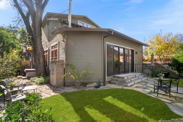 725 E Woodlawn Avenue, San Antonio, TX 78212