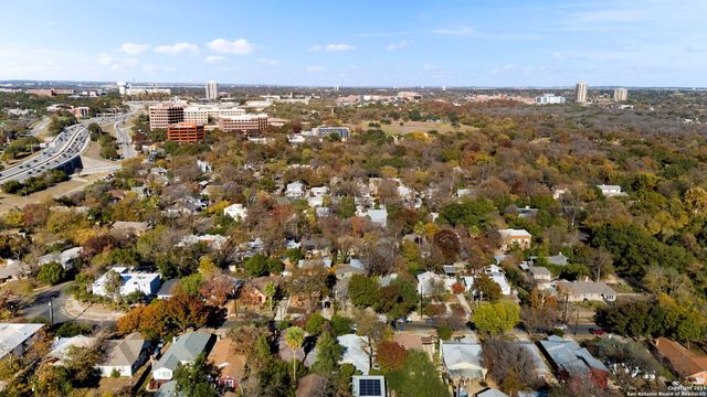 725 E Woodlawn Avenue, San Antonio, TX 78212