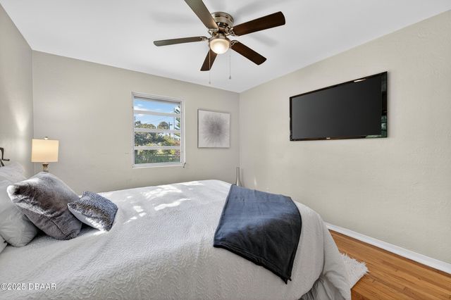 930 Daytona Avenue, Holly Hill, FL 32117