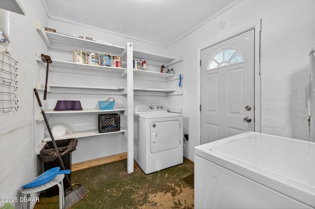 930 Daytona Avenue, Holly Hill, FL 32117