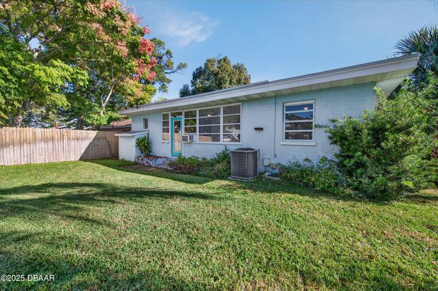 930 Daytona Avenue, Holly Hill, FL 32117