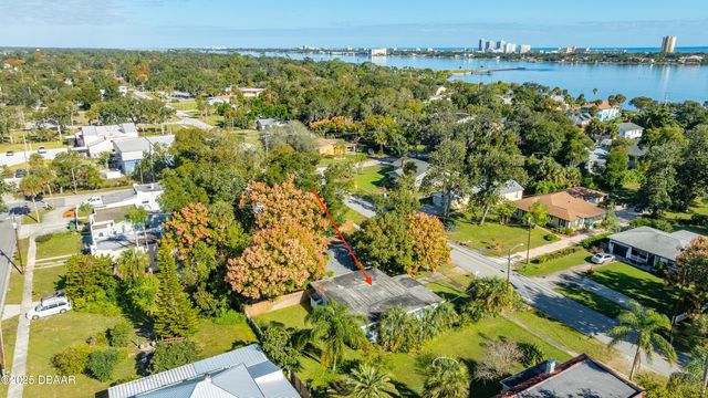 930 Daytona Avenue, Holly Hill, FL 32117