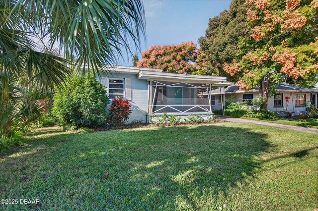 930 Daytona Avenue, Holly Hill, FL 32117