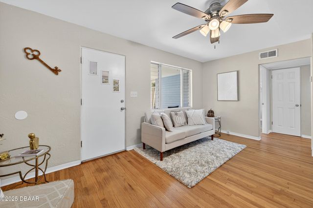 930 Daytona Avenue, Holly Hill, FL 32117