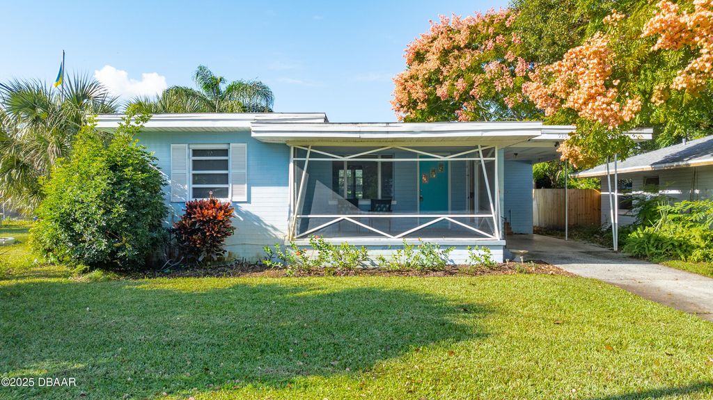 930 Daytona Avenue, Holly Hill, FL 32117