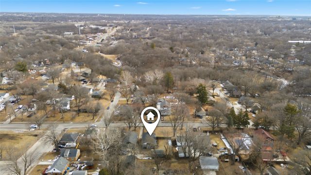 2016 30th Street, Des Moines, IA 50310