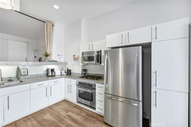 1100 Wilshire Boulevard 2607, Los Angeles, CA 90017