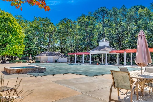 326 Sophee Lane, Lakewood, NJ 08701