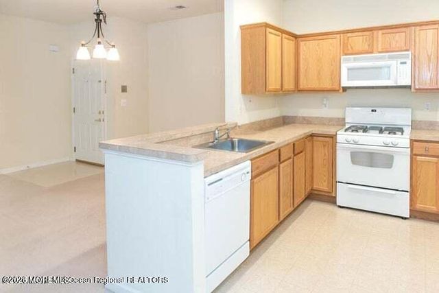 326 Sophee Lane, Lakewood, NJ 08701