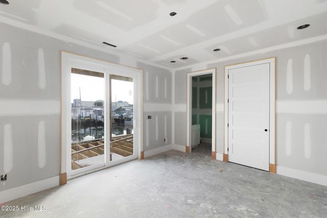 121 Sound Drive, Atlantic Beach, NC 28512