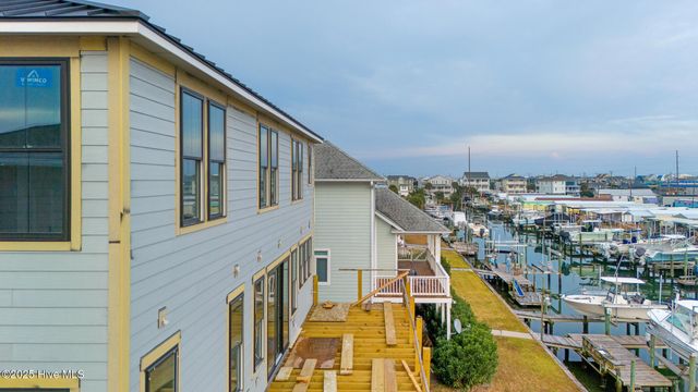 121 Sound Drive, Atlantic Beach, NC 28512