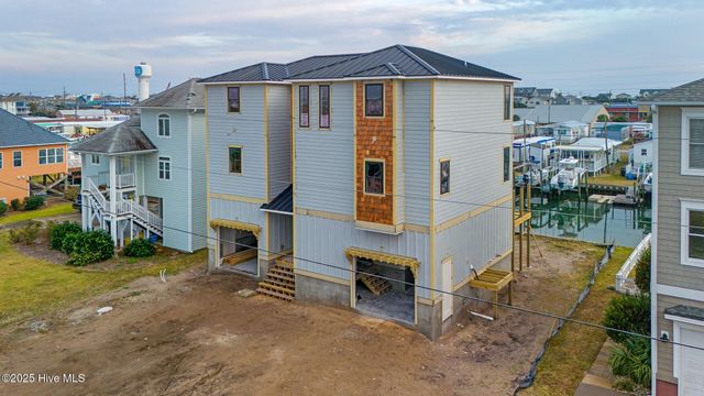 121 Sound Drive, Atlantic Beach, NC 28512