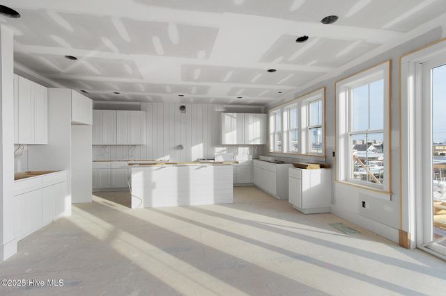 121 Sound Drive, Atlantic Beach, NC 28512