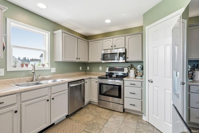 15209 Bristlecone Court, Fort Wayne, IN 46814