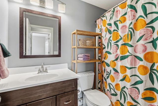 15209 Bristlecone Court, Fort Wayne, IN 46814