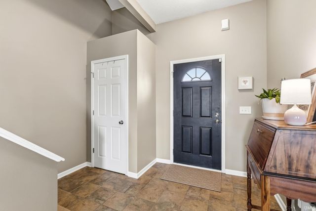 15209 Bristlecone Court, Fort Wayne, IN 46814