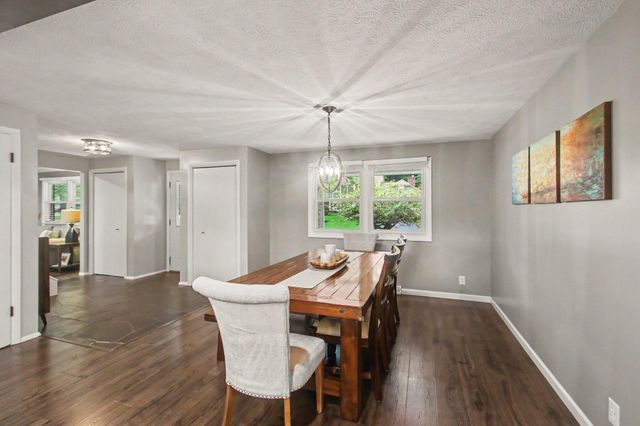 16242 Suffolk Drive, Spring Lake, MI 49456
