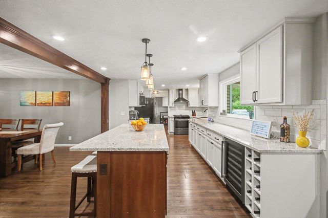 16242 Suffolk Drive, Spring Lake, MI 49456