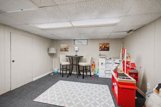 16242 Suffolk Drive, Spring Lake, MI 49456