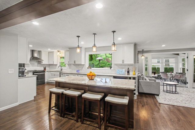 16242 Suffolk Drive, Spring Lake, MI 49456