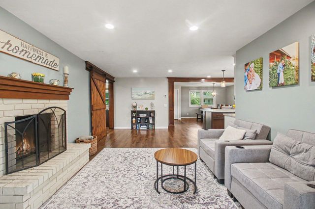 16242 Suffolk Drive, Spring Lake, MI 49456