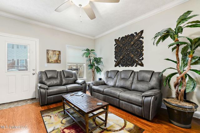 208 E Orchard Loop, 208, D'iberville, MS 39540