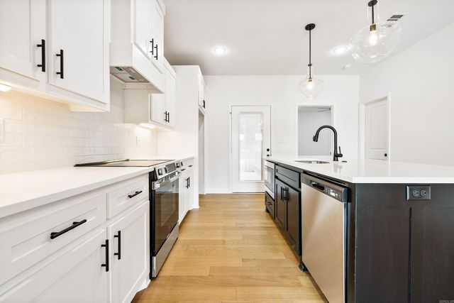 10388 Narrows, Benton, AR 72019