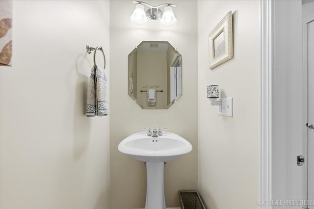 1209 John Hancock Drive, Bolingbrook, IL 60490