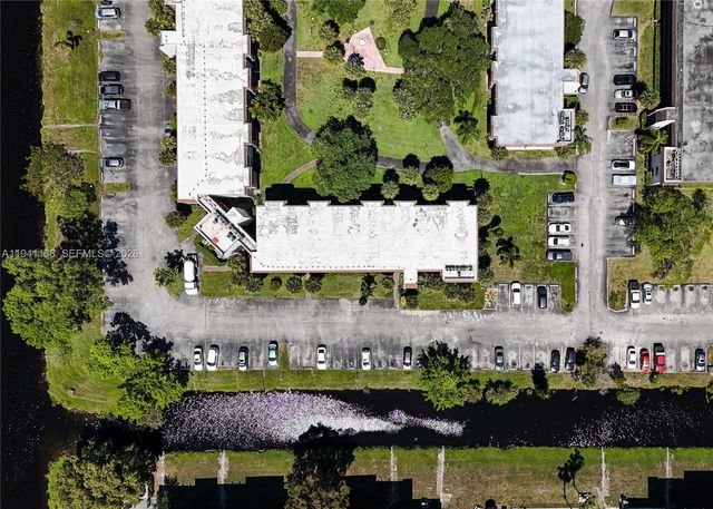 7500 NW 17th Street 207, Plantation, FL 33313