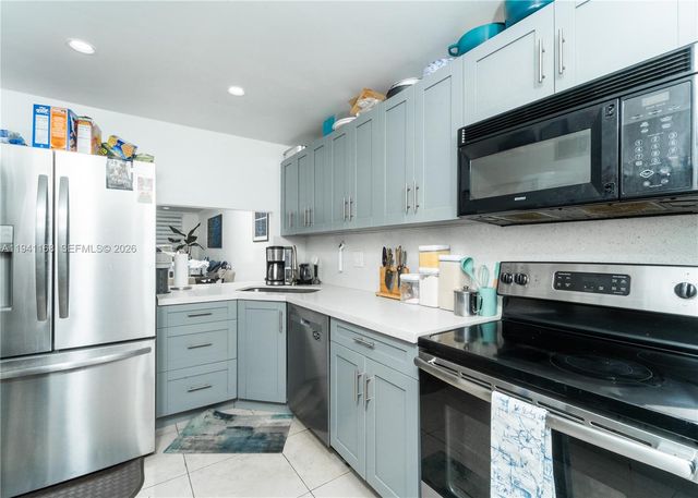 7500 NW 17th Street 207, Plantation, FL 33313